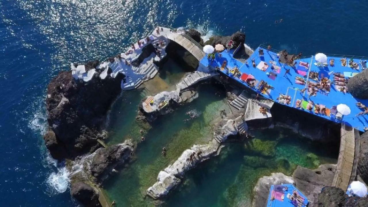 Un Balcon Sur La Mer フンシャル エクステリア 写真